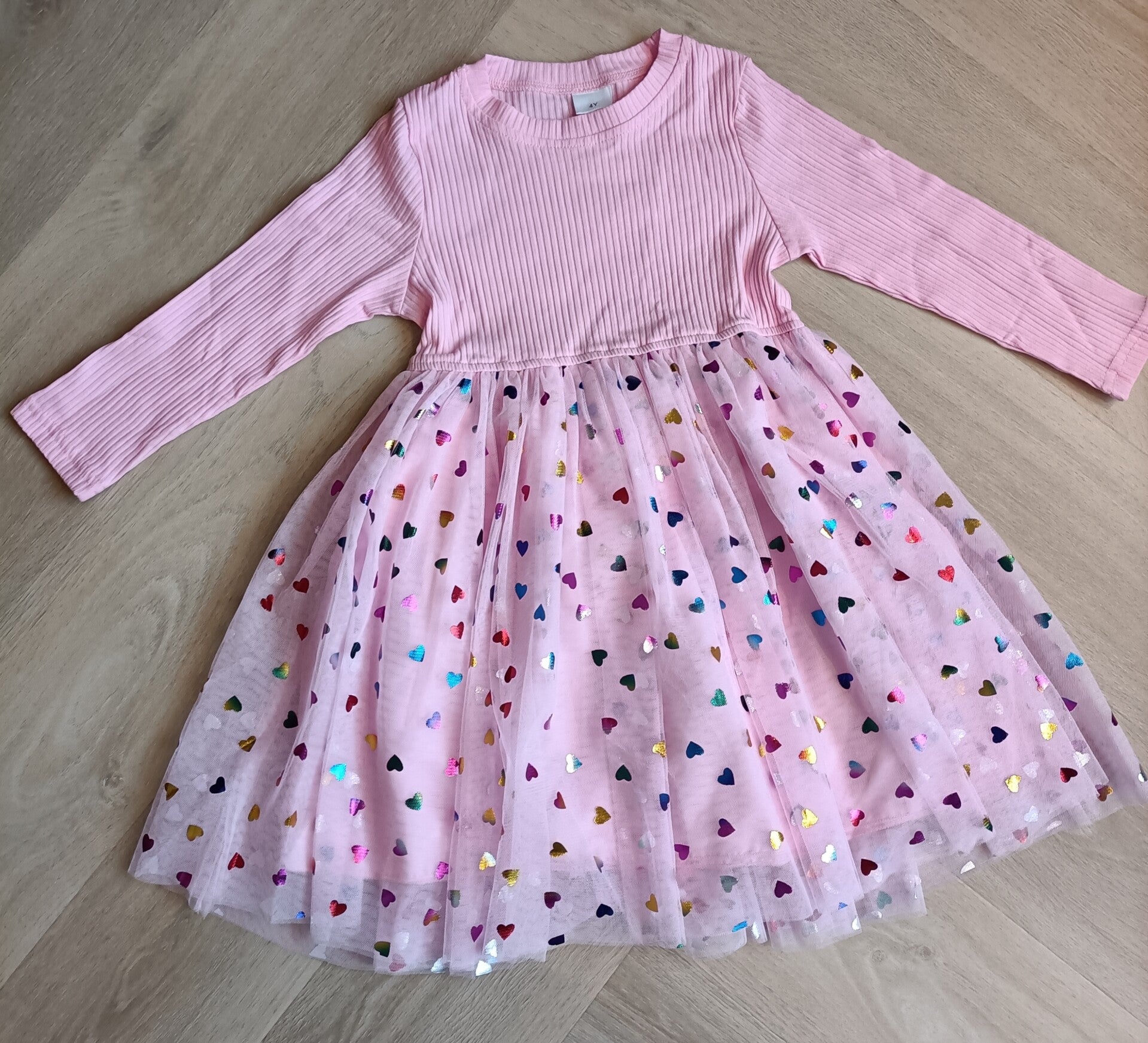 Prachtig roze hartjes jurkje