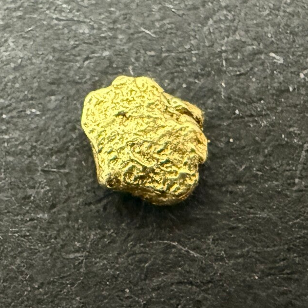 Gold Nugget, ca 3 mm, ca. 0.1 g