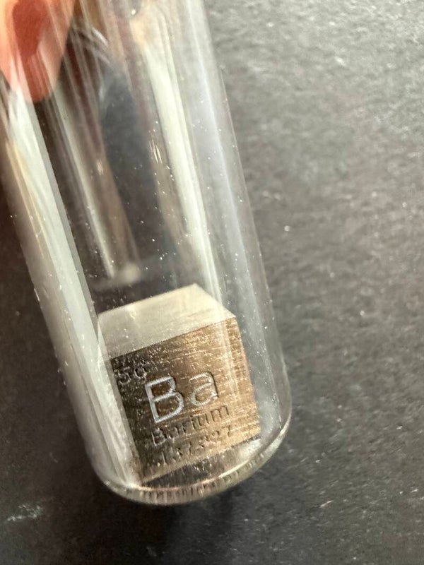 Elementwürfel Barium 1 x 1 x 1 cm
