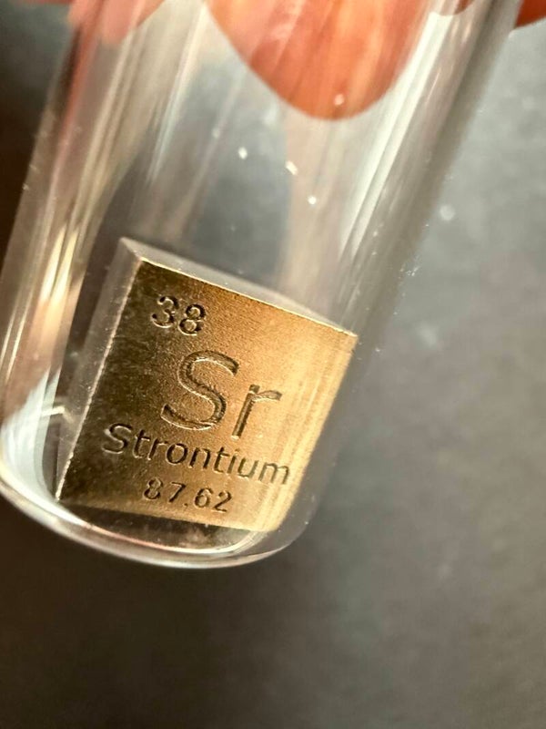 Elementwürfel Strontium 1 x 1 x 1 cm