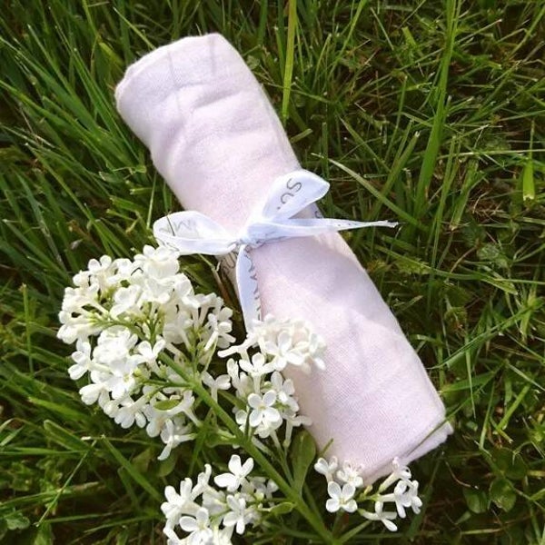 Couverture en mousseline bio rose pâle