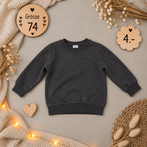 Grauer Pullover 74