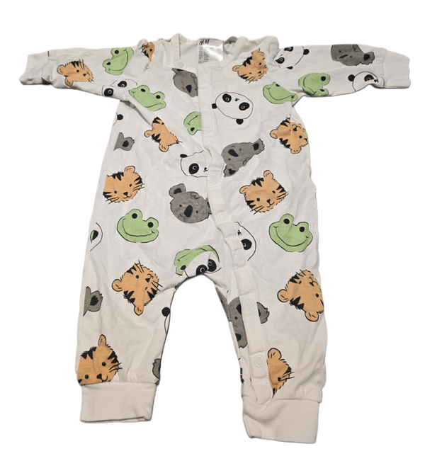 Babypyjama weiss mit Tierköpfe 62