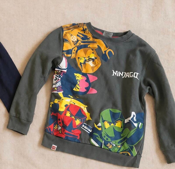 Boy Pullover 116 grün