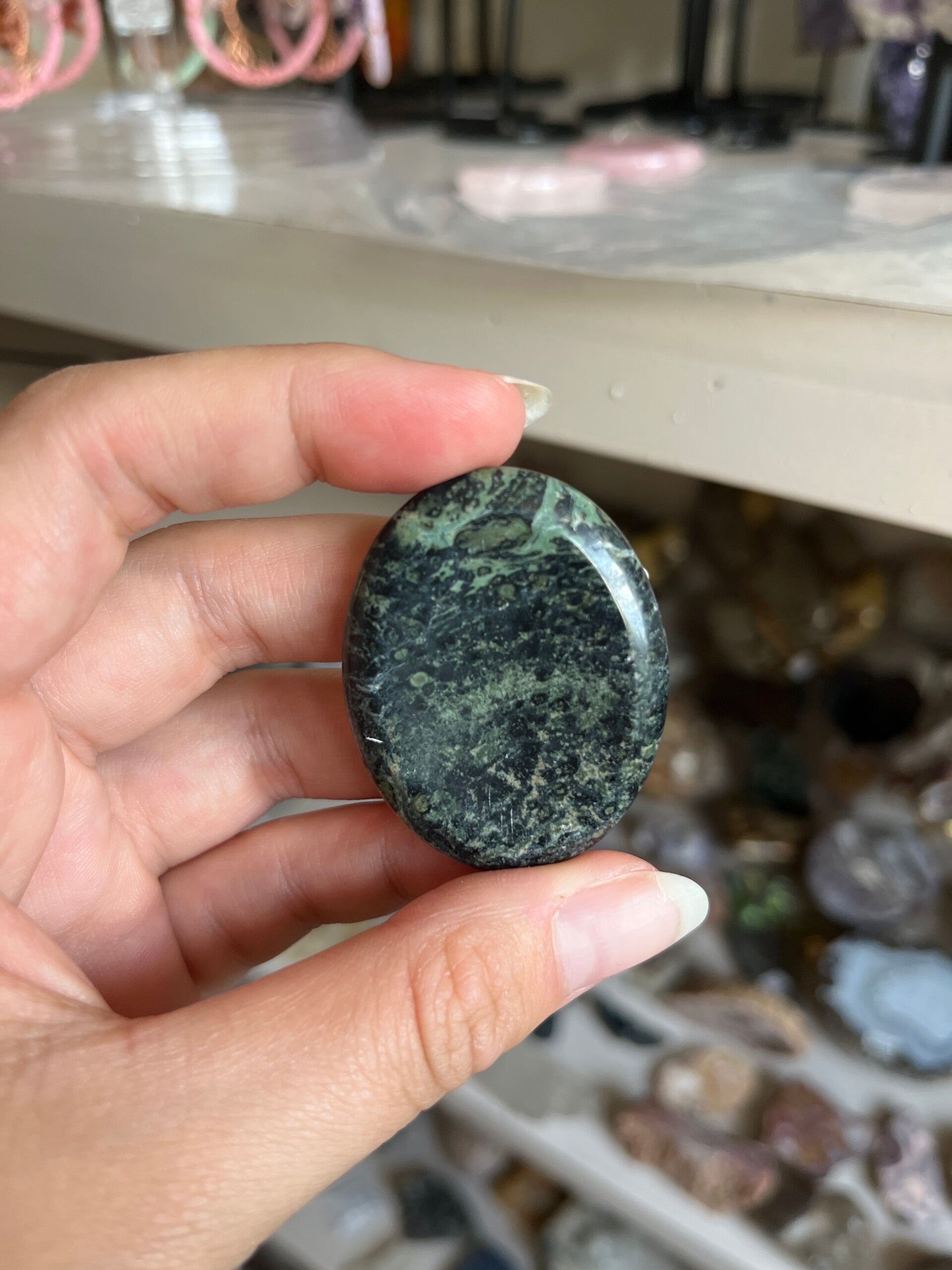 Kabamba jaspis worry stone