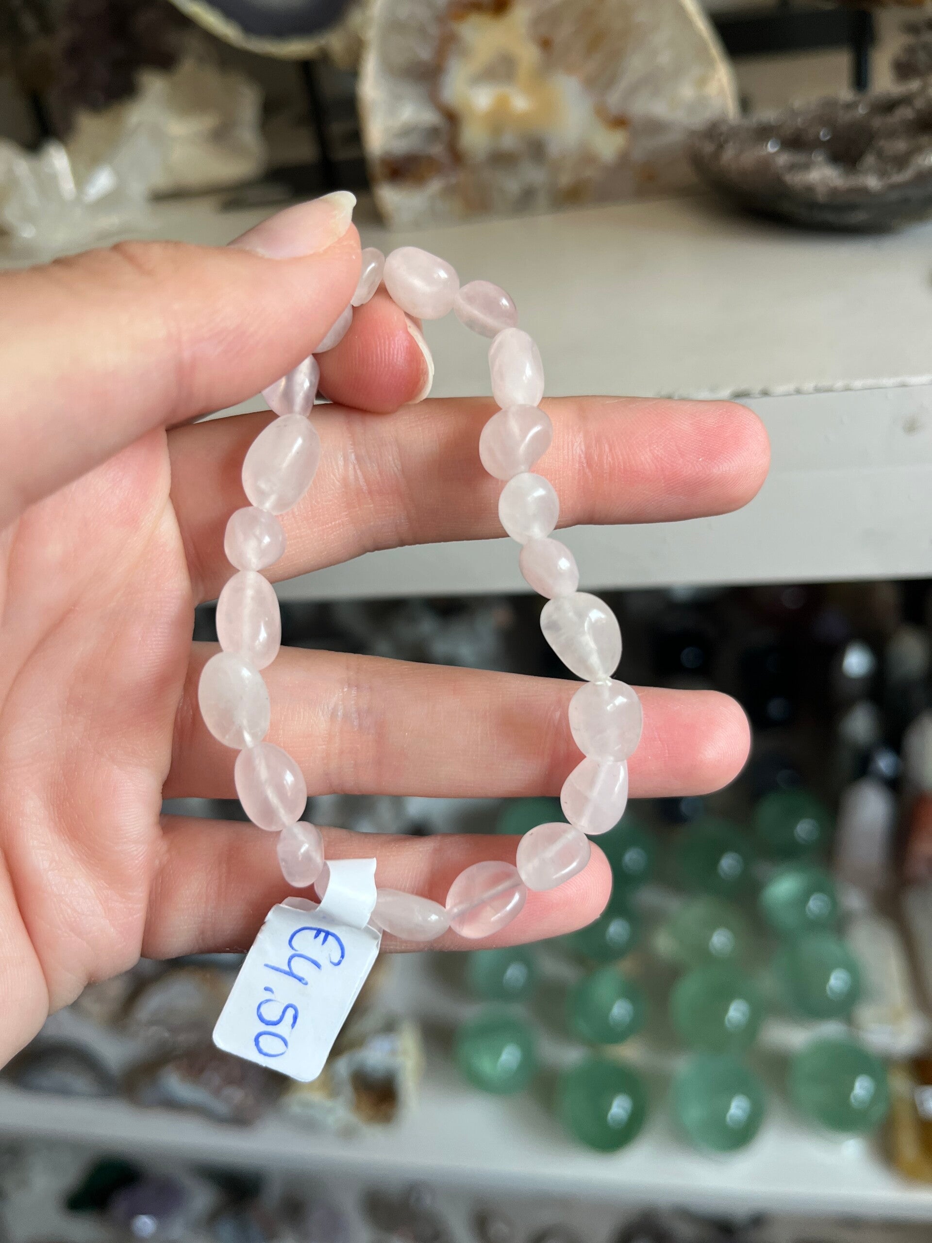 Rozenkwarts armband getrommeld