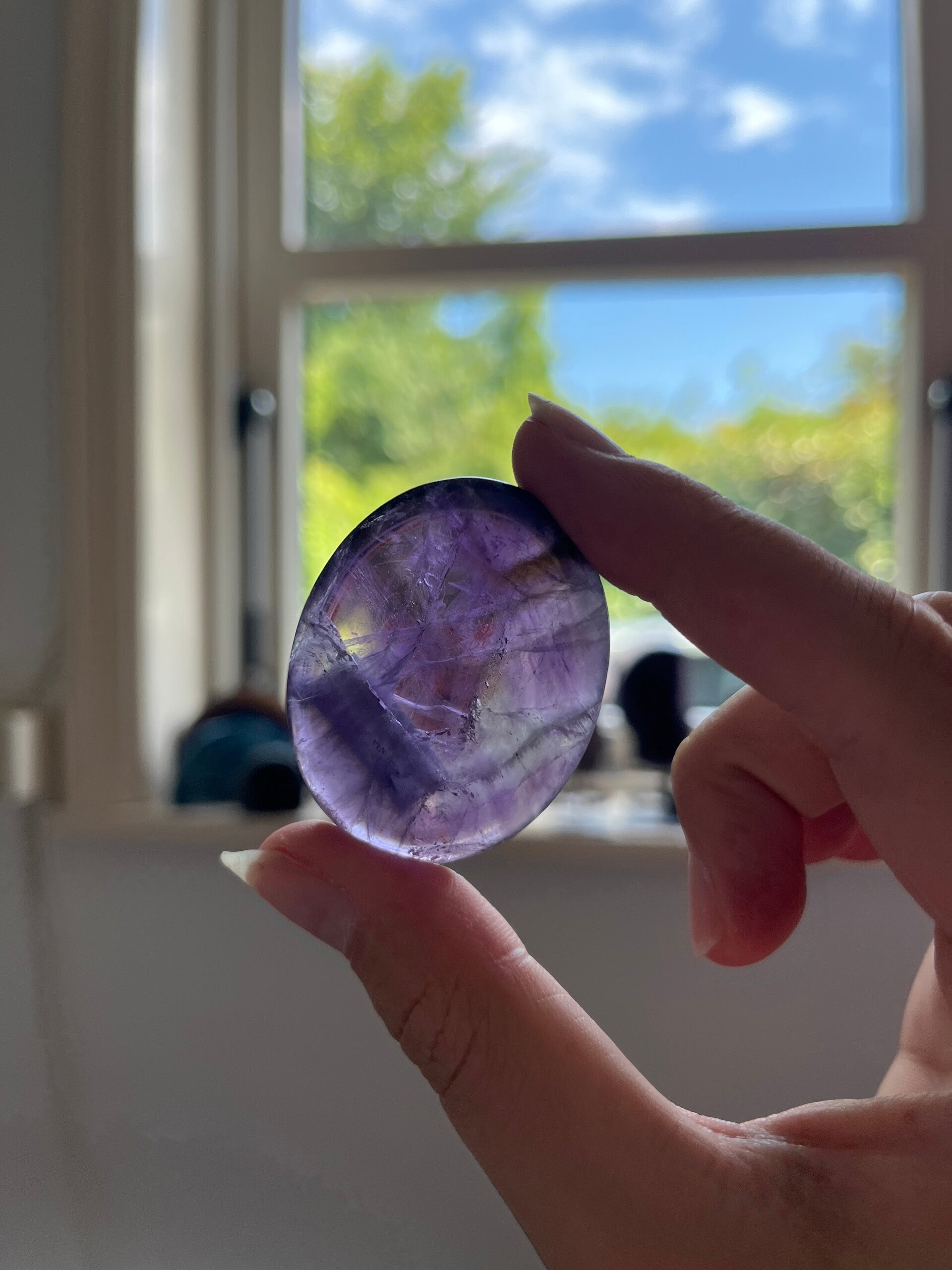 Amethist worry stone