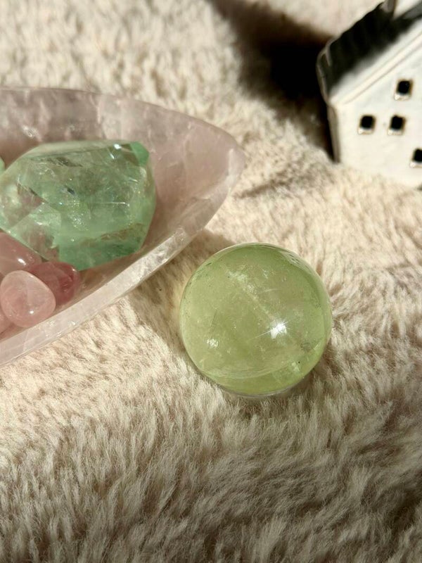 Groene fluoriet bol nr. 65