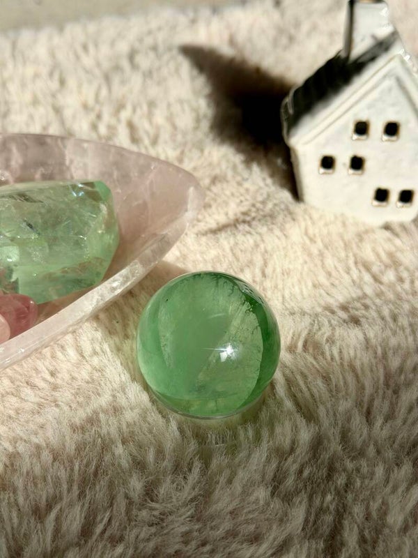 Groene fluoriet bol nr. 10