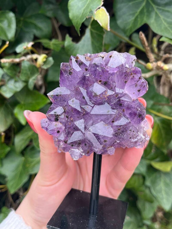 Amethist op standaard nr. 3