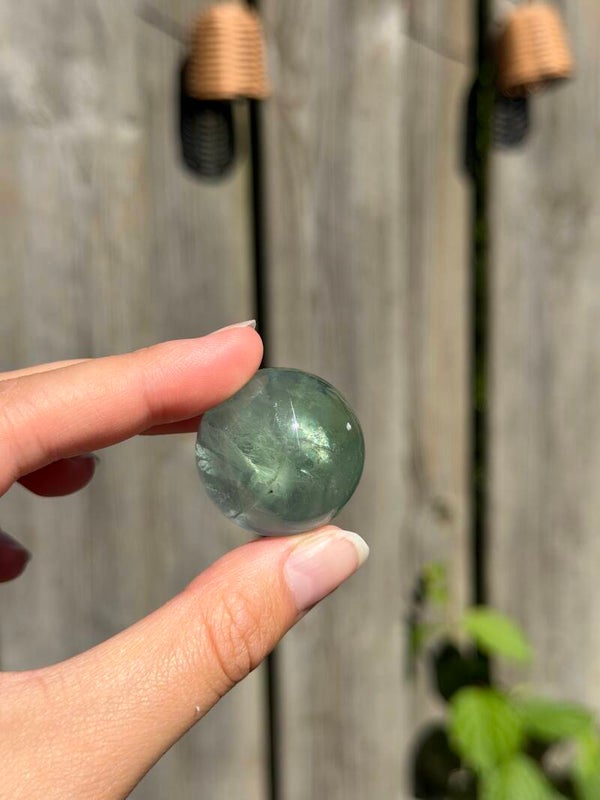 Groene fluoriet bolletje nr. 3