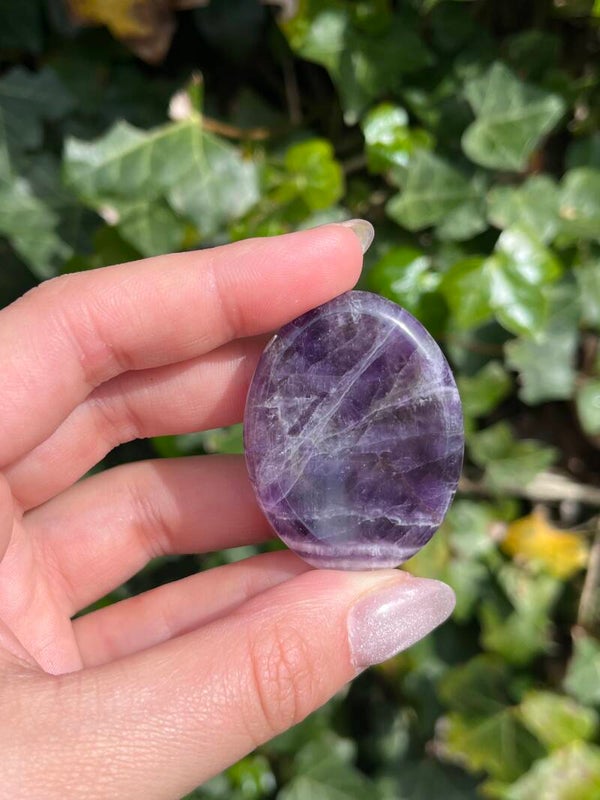 Amethist worry stones