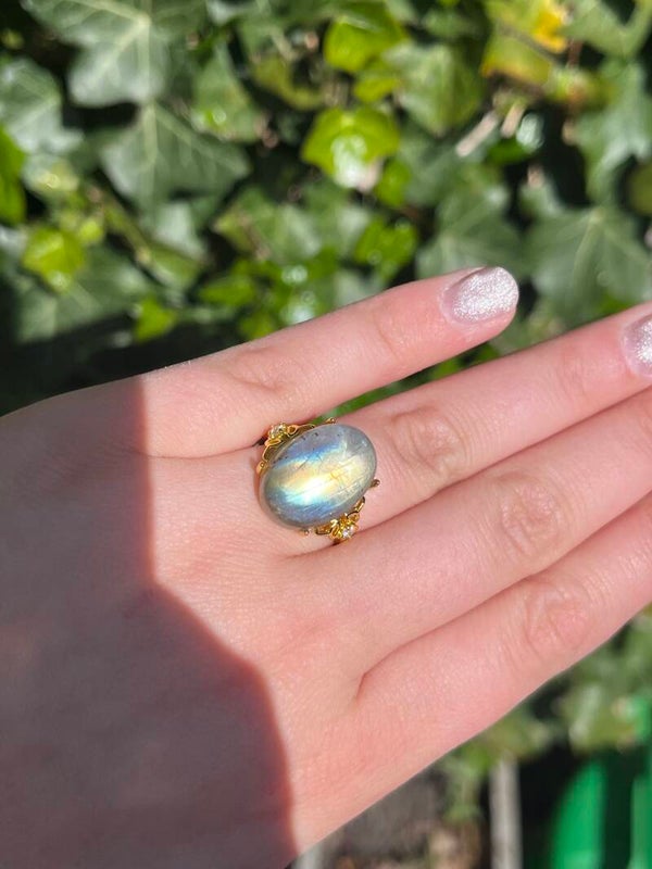 Labradoriet ring goudkleurig