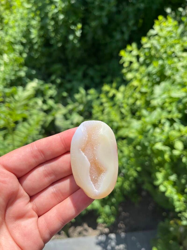 Agaat met druzy handsteen nr. 5
