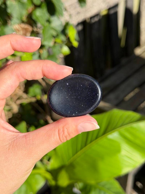 Blauwe goudsteen worry stone