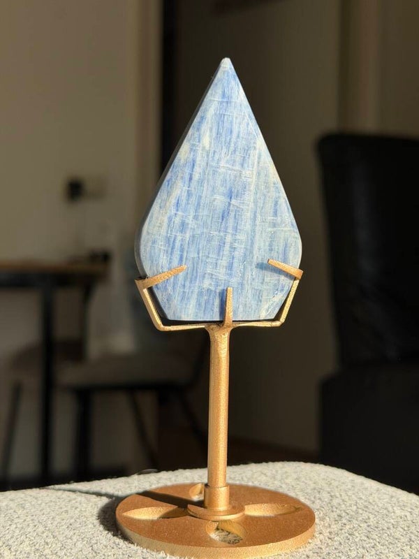 Kyaniet op standaard