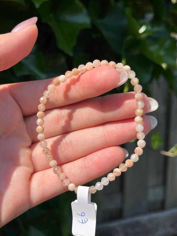 Maansteen mix armband facet geslepen 4MM