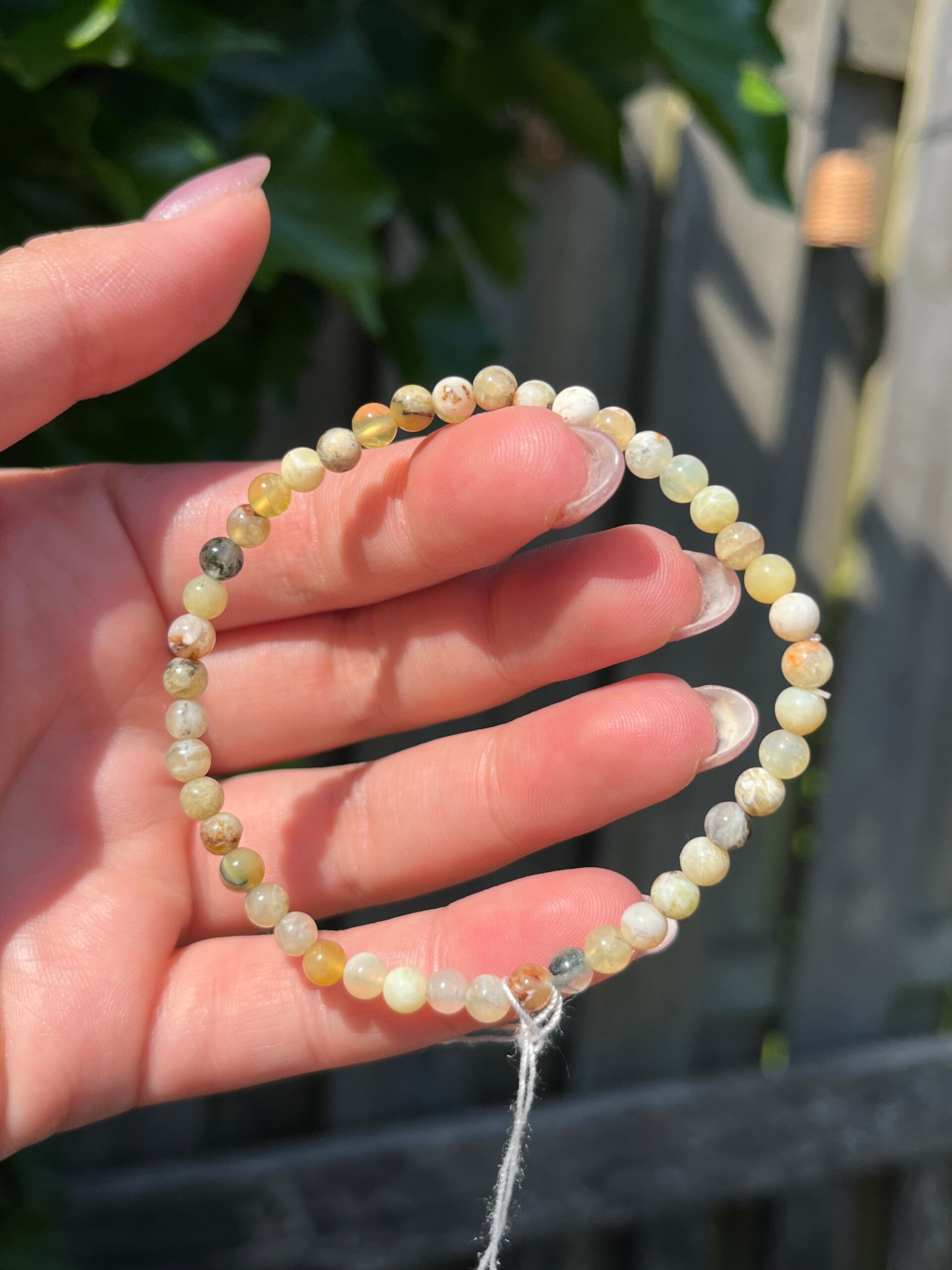 Gele opaal armband 4MM