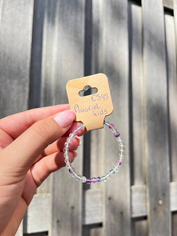Regenboog fluoriet armbandje kids