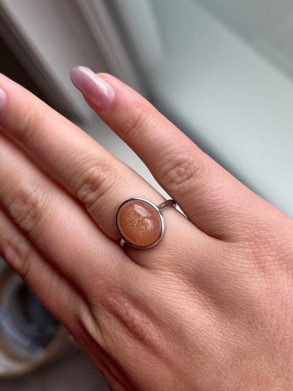 Perzik maansteen ring
