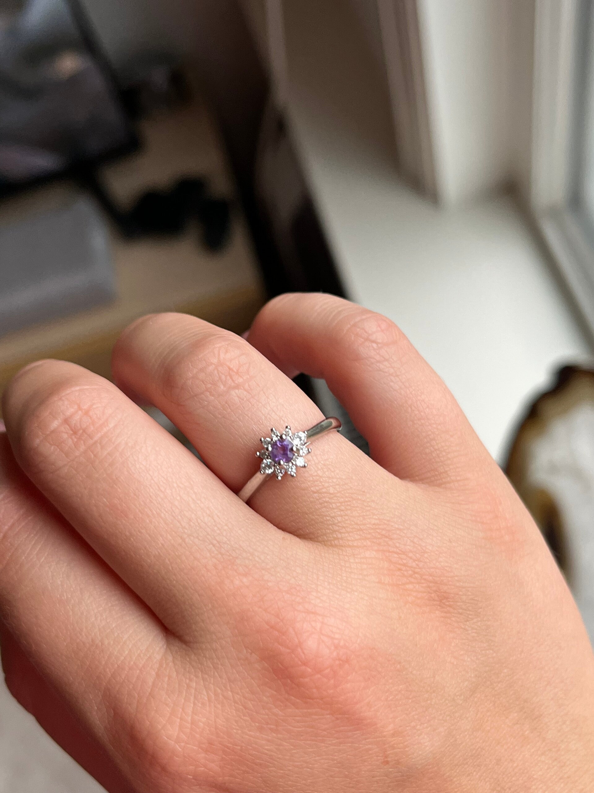 Amethist ring zilverkleurig