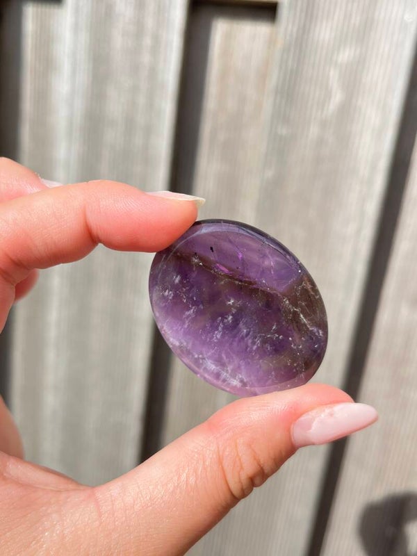 Amethist worry stone nr. 2