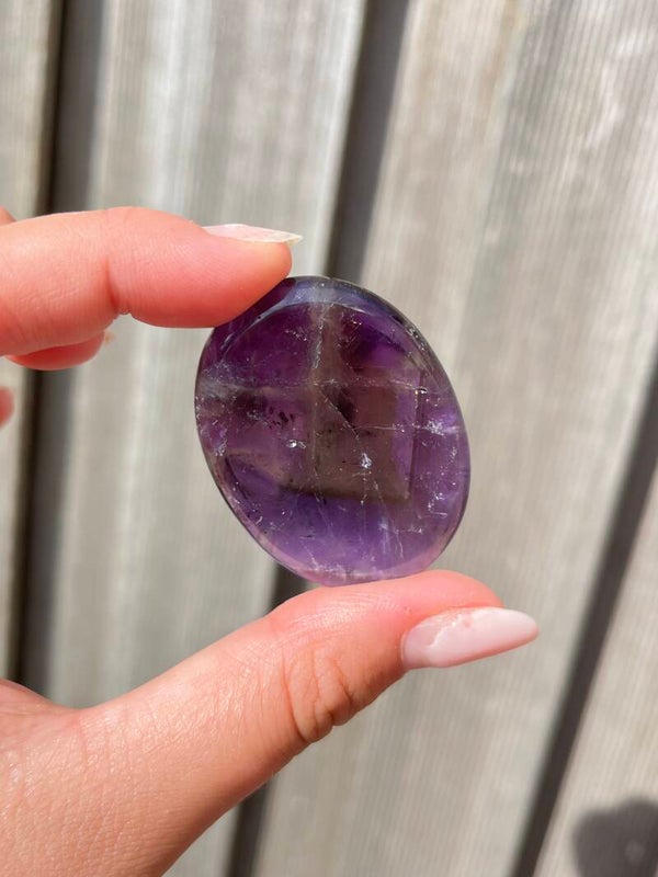 Amethist worry stone nr. 4
