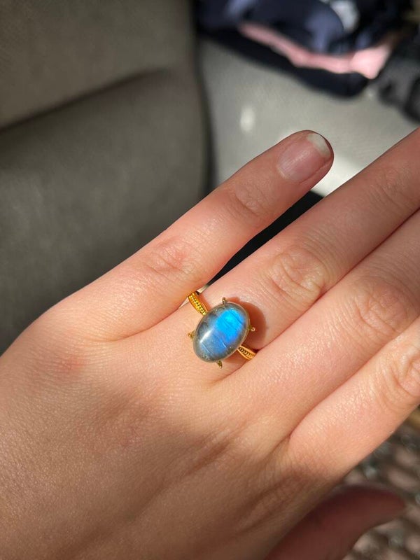 Labradoriet ring goudkleurig