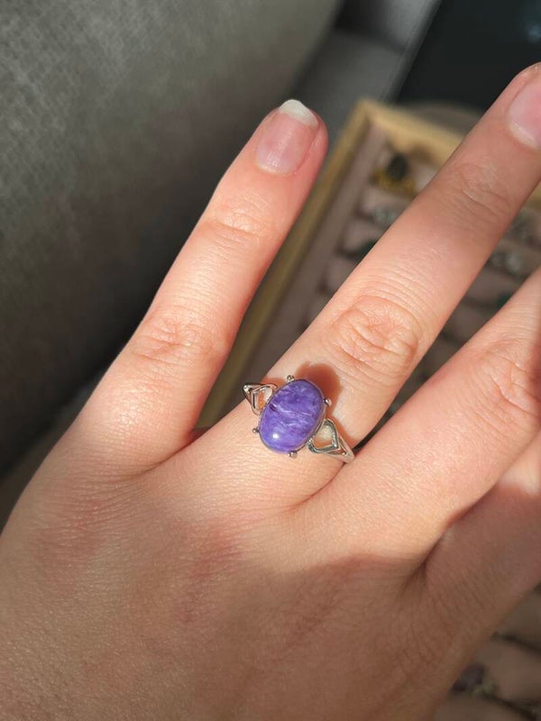Charoiet ring zilverkleurig