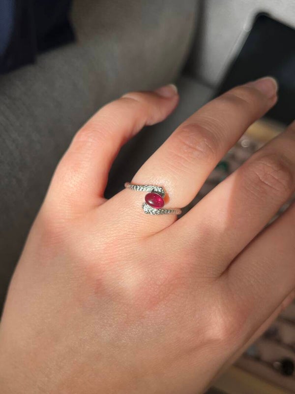 Paarse granaat snake ring zilverkleurig