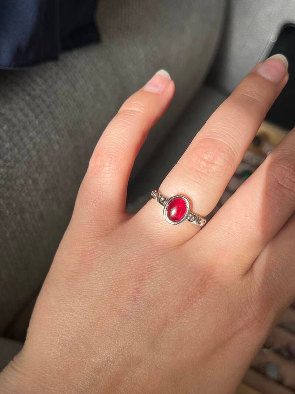 Paarse granaat ring zilverkleurig