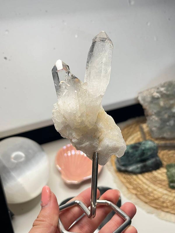 Bergkristal op standaard
