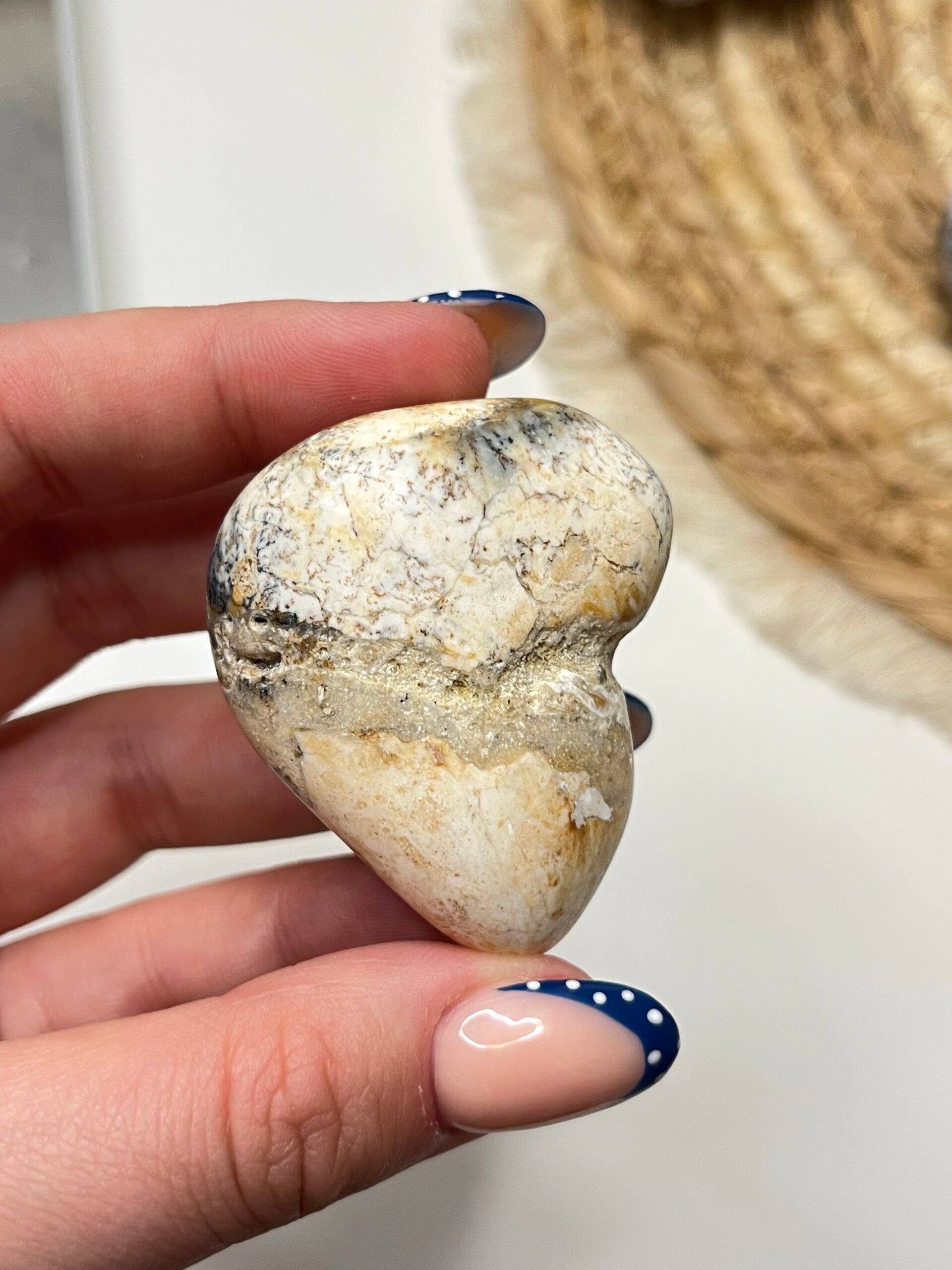 Dendriet opaal handsteen nr. 8