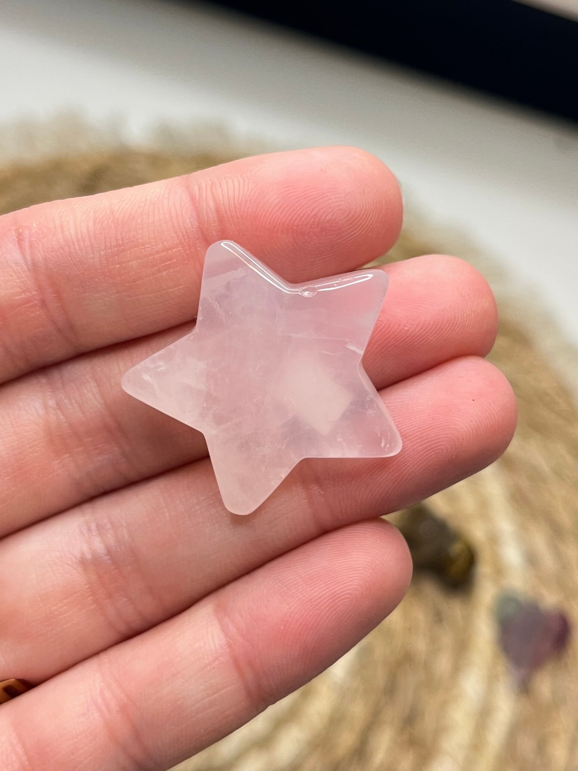 Rozenkwarts sterretje