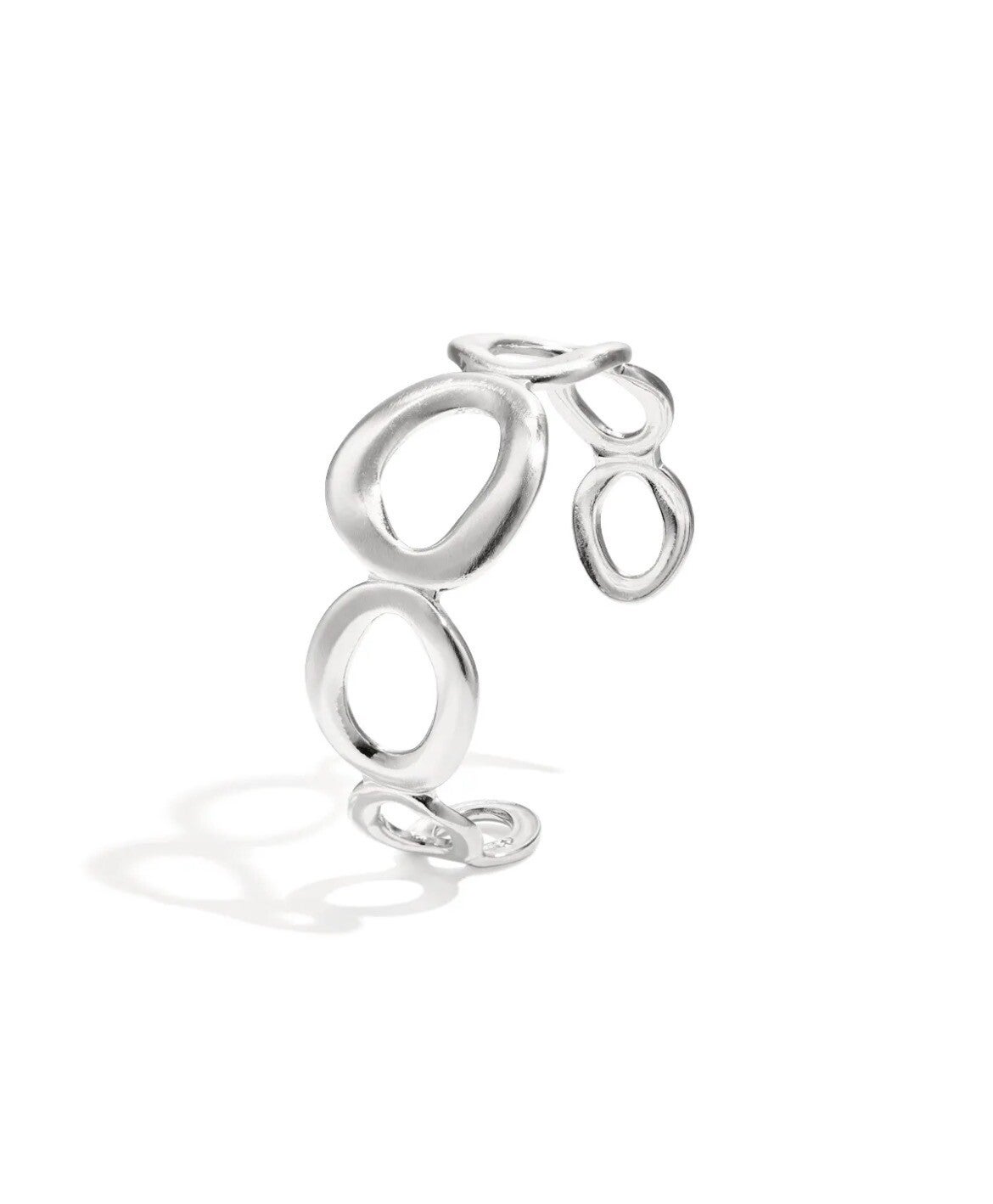 Oval bangle