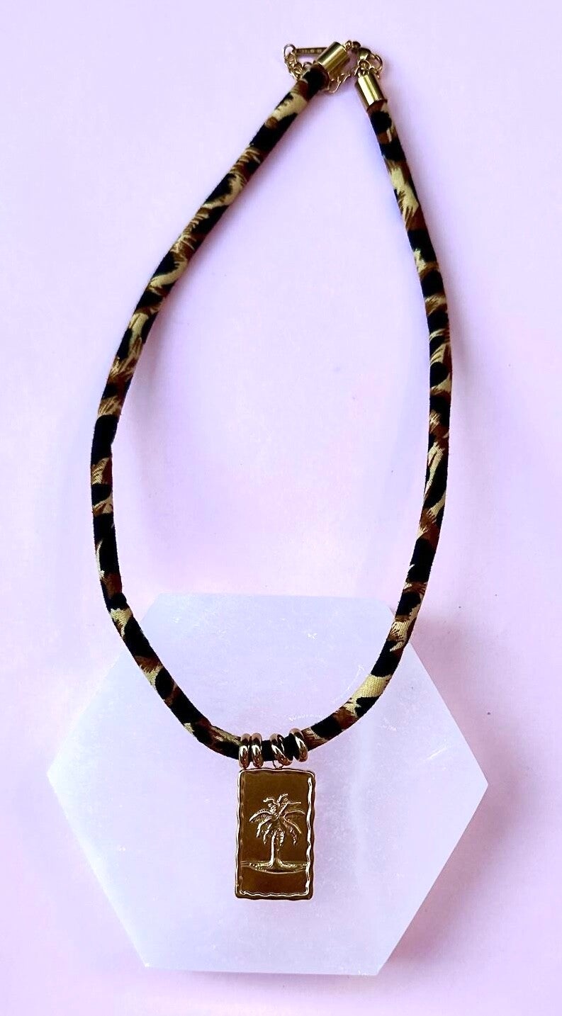 de palm panter chain