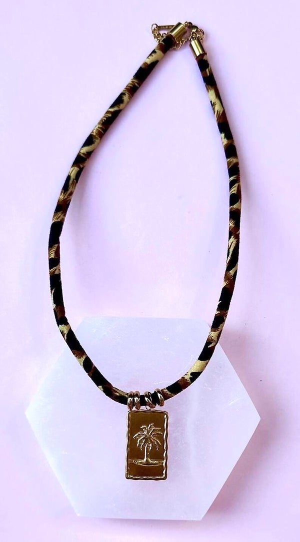 de palm panter chain