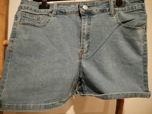 Short en jeans