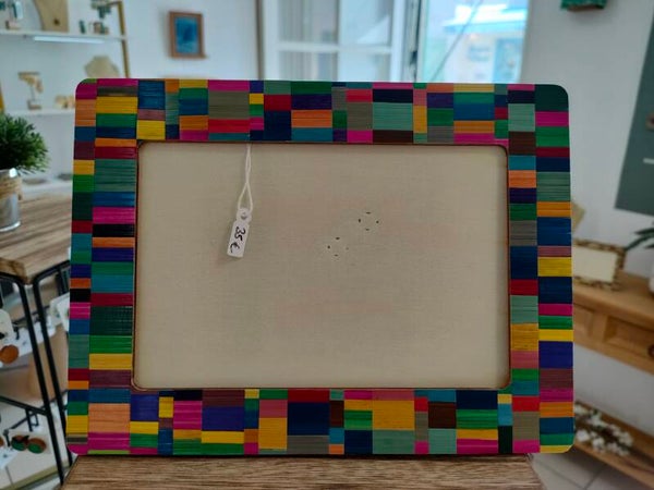 Cadre Photo Multicolore et Bracelet Adele rouge