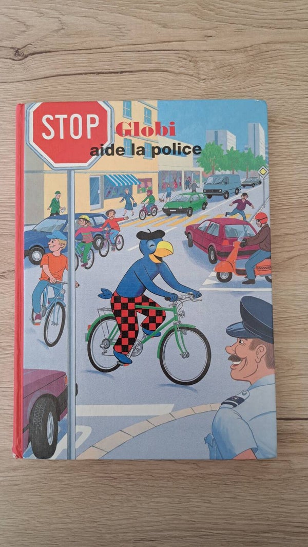 Globi aide la police