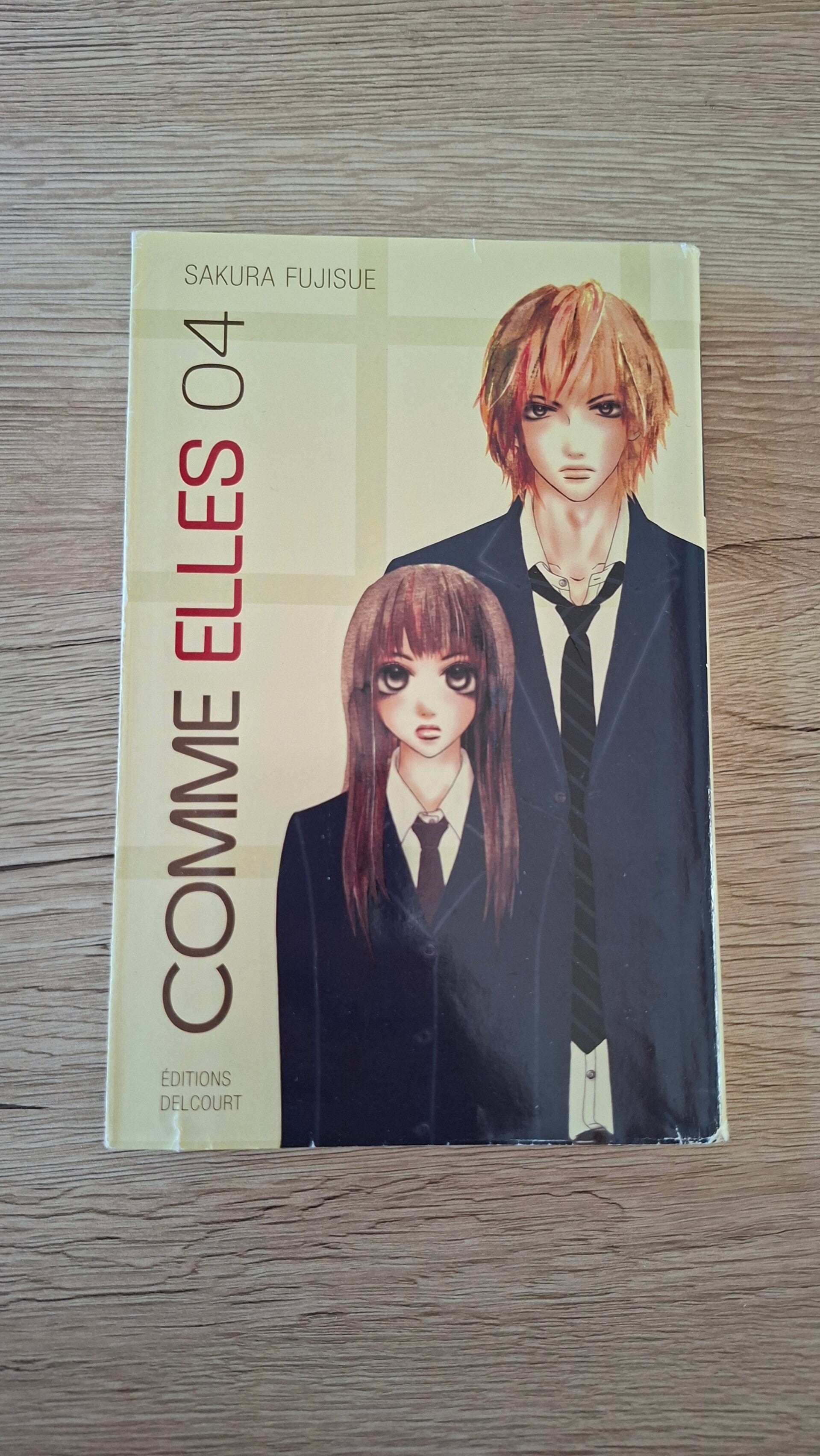 Sakura Fujisue - Comme elles - N° 4