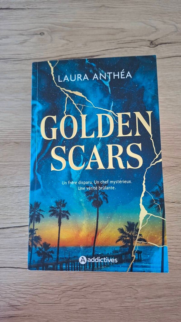 Laura Anthéa - Golden Scars