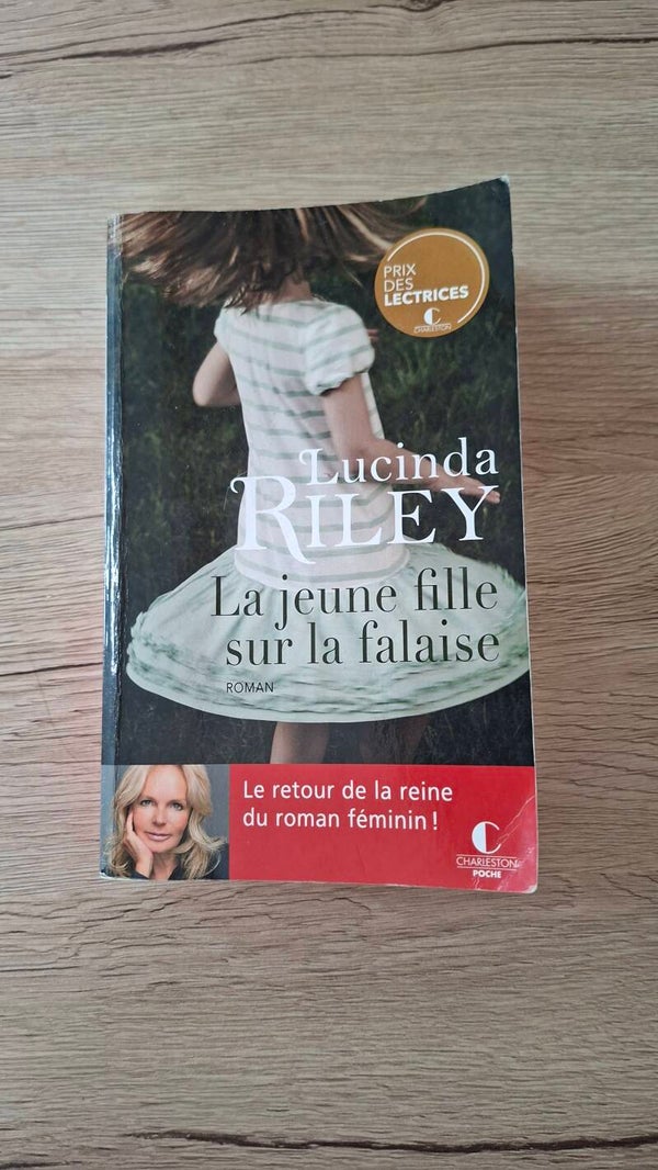 Lucinda Riley -La jeune fille sur la falaise