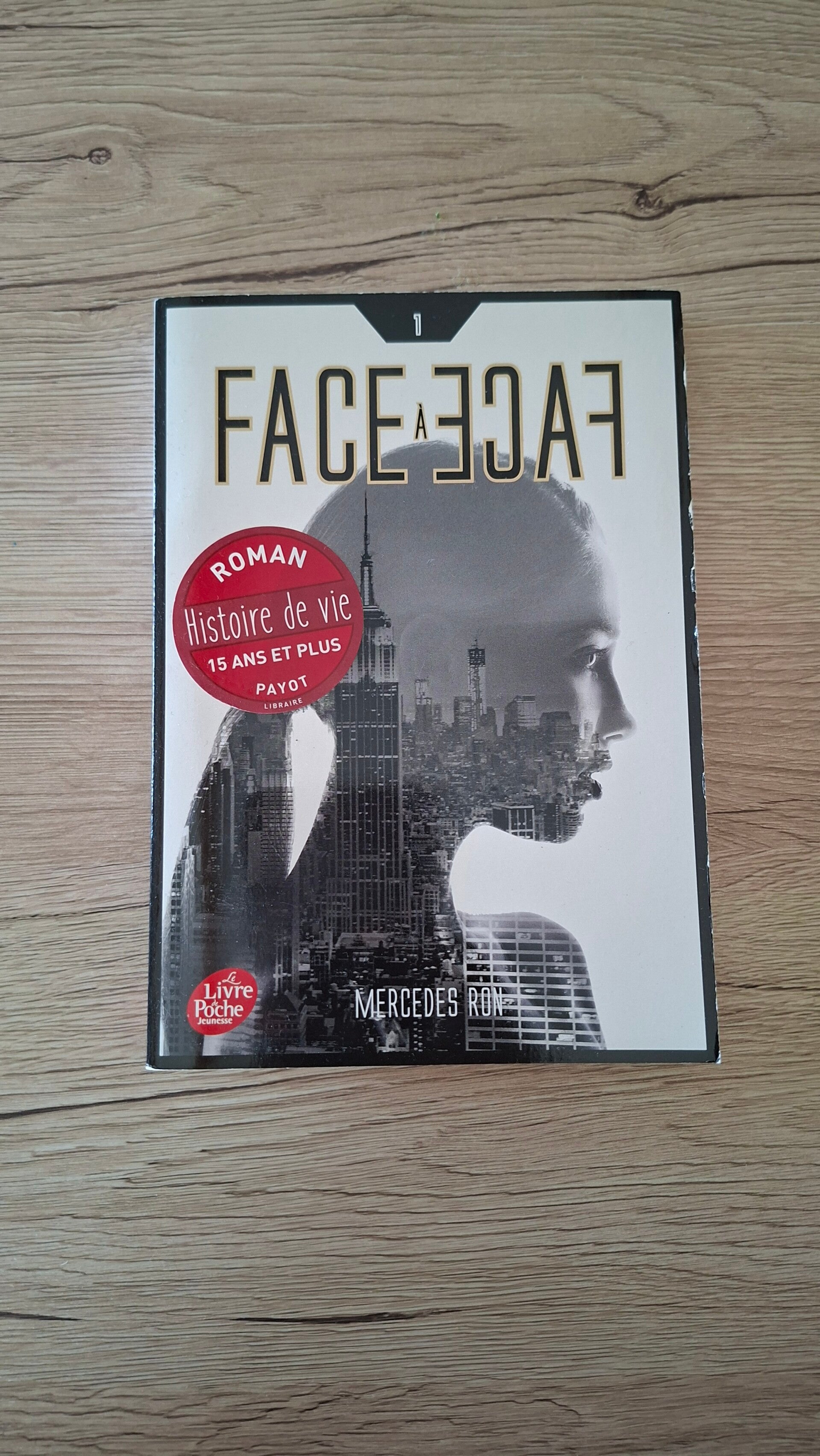 Mercedes Ron - Face à face
