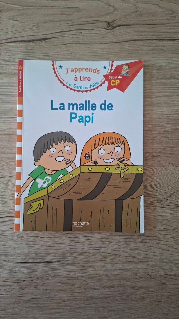 J'apprends à lire avec Sami et Julie - La malle de Papi