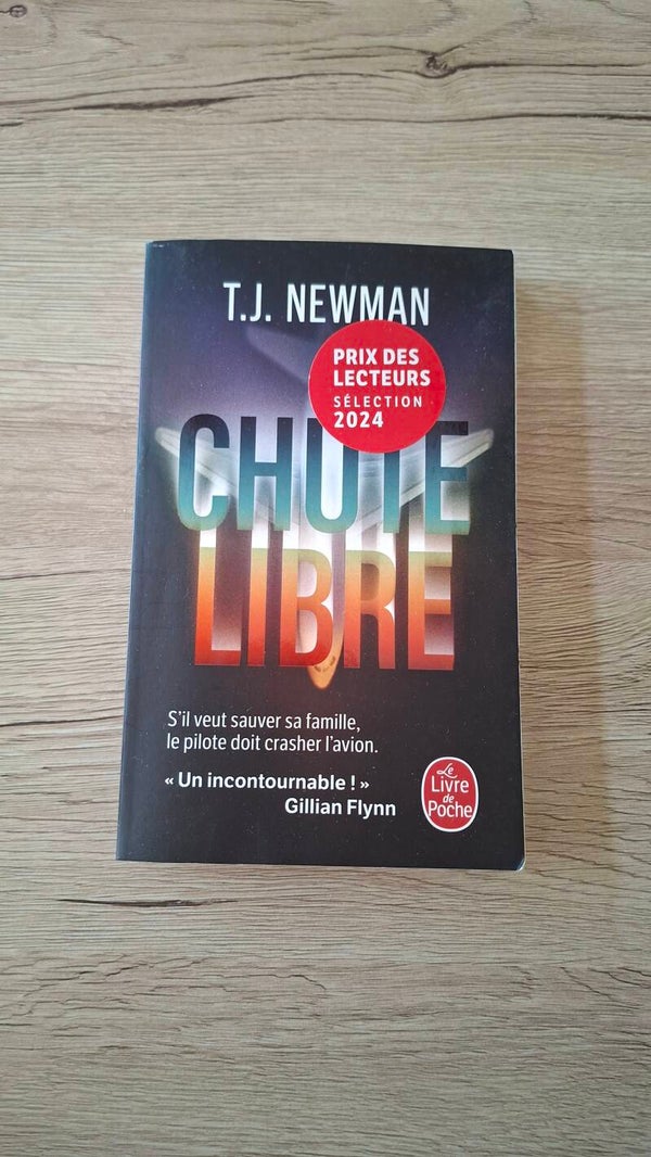 T.J. Newman - Chute libre