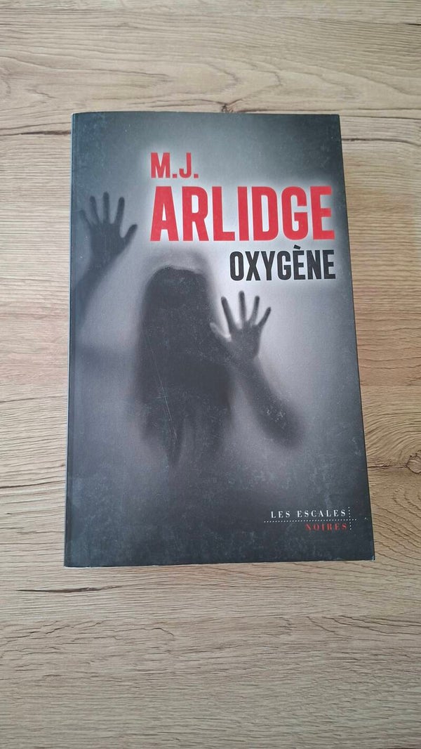 M.J. Arlidge - Oxygène