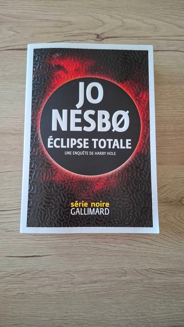 Jo Nesbo - Eclipse totale
