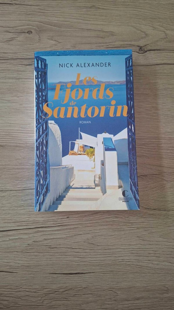 Nick Alexander - Les Fjords de Santorin