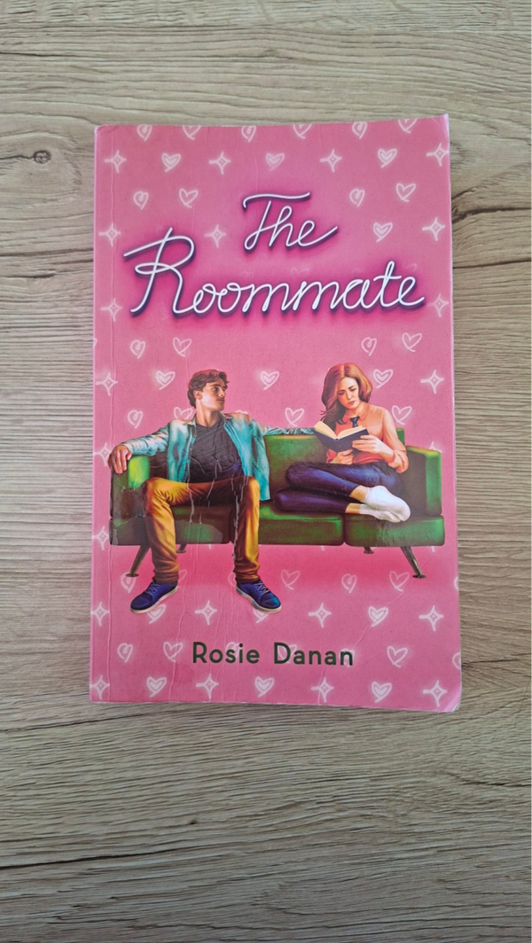 Rosie Danan - The roomate